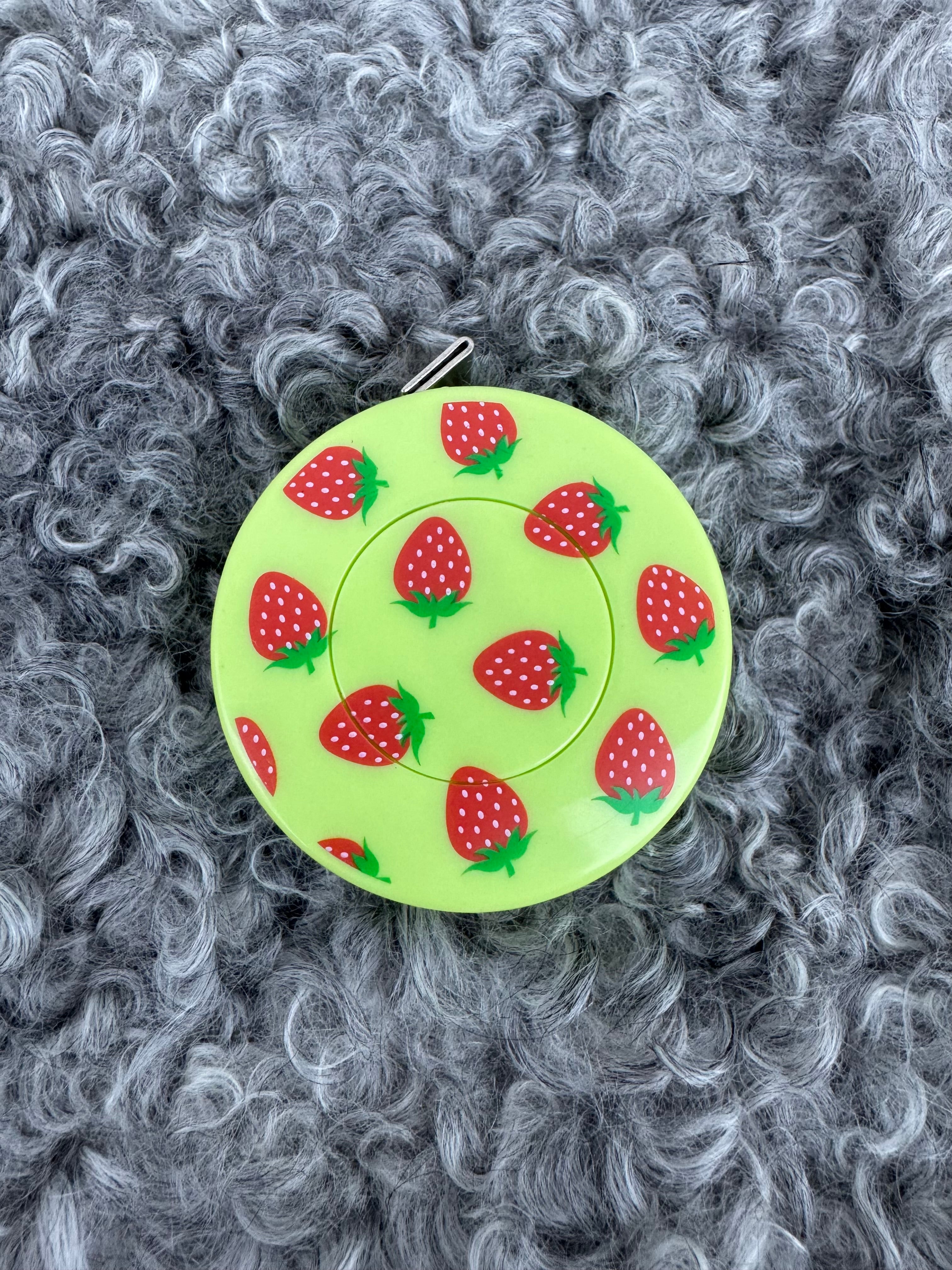 Måttband, jordgubbar