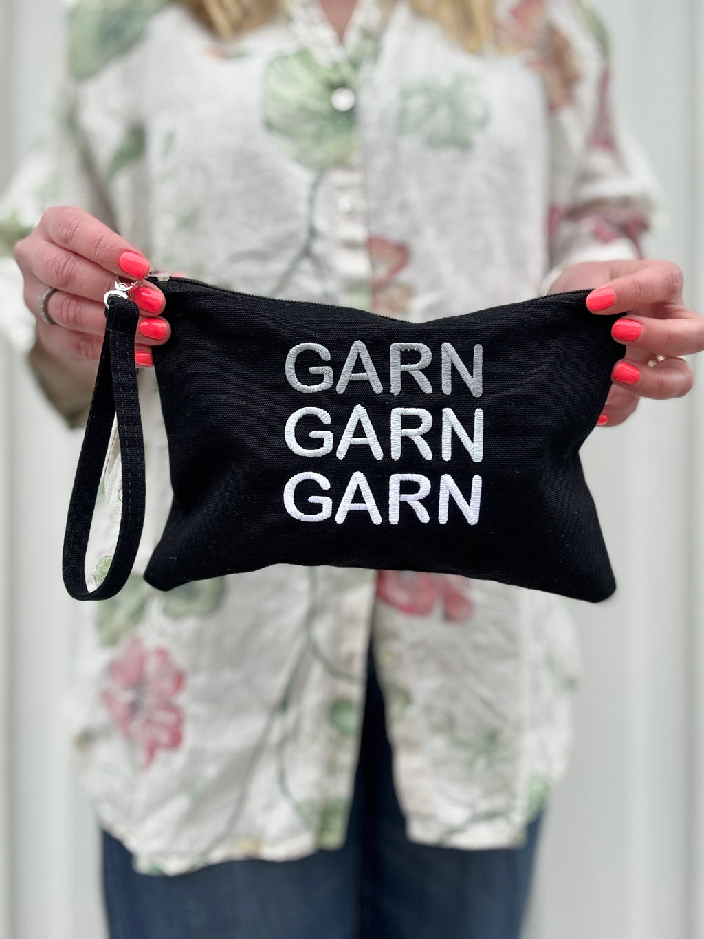 Väska, mellan "GARN, GARN, GARN"