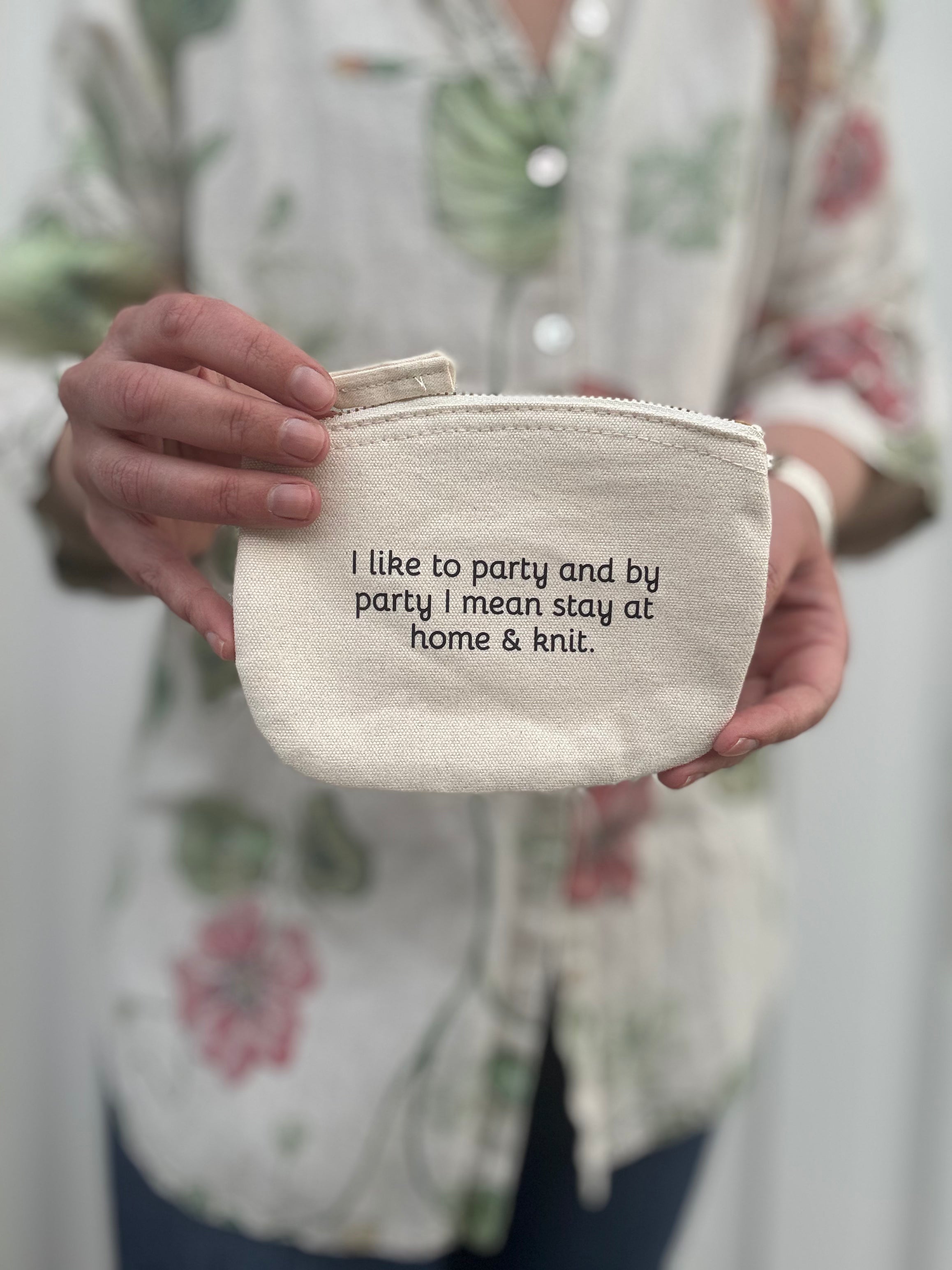 Väska, liten " I like to party..."