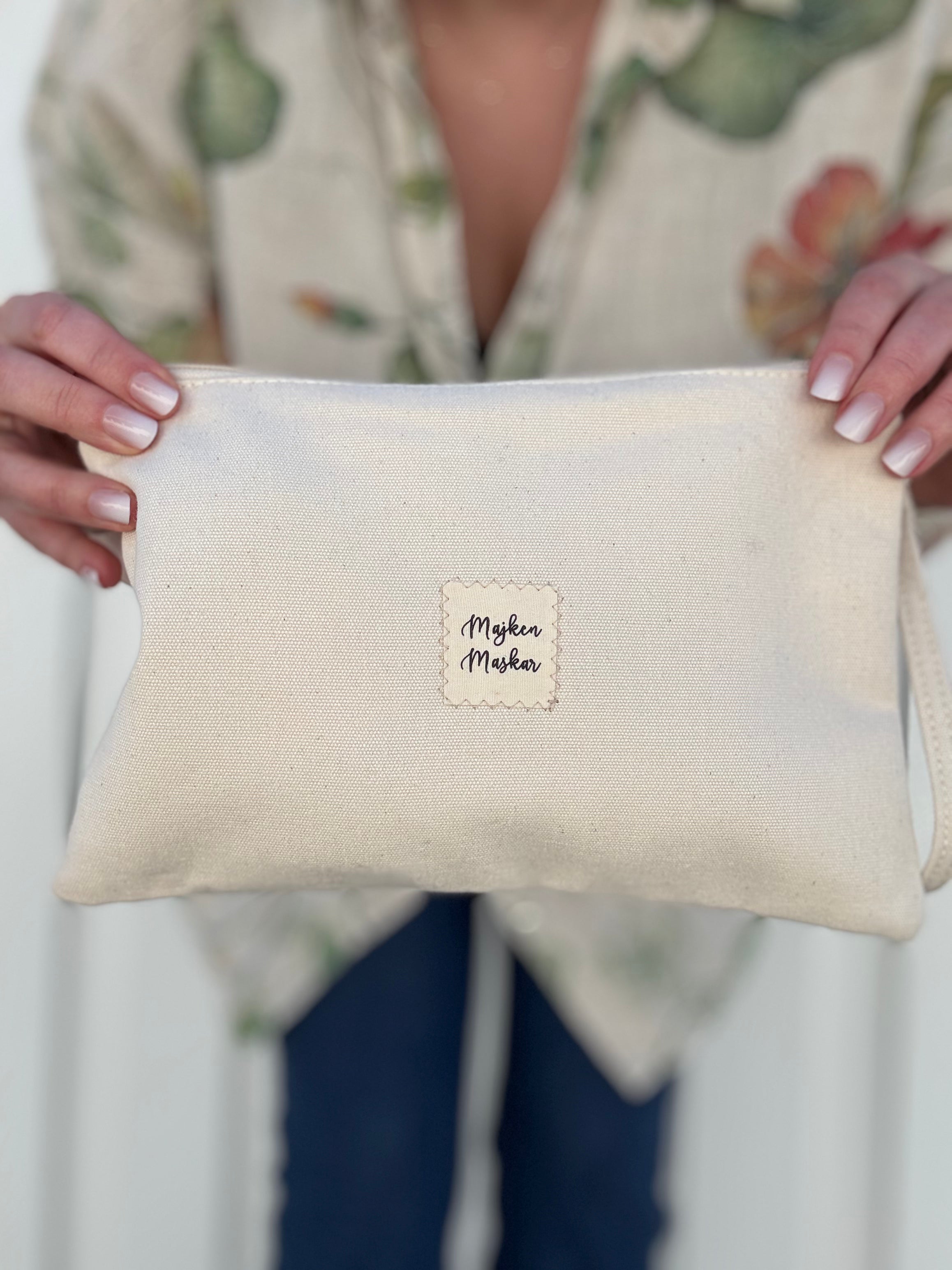 Väska, mellan "Eat, knit, sleep, repeat."